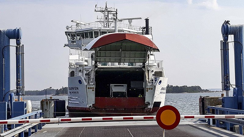 Ferry arriving in Mainland Åland to take passengers to Föglö