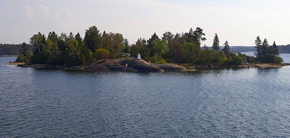 Island with cabin on the way to Föglö, Åland